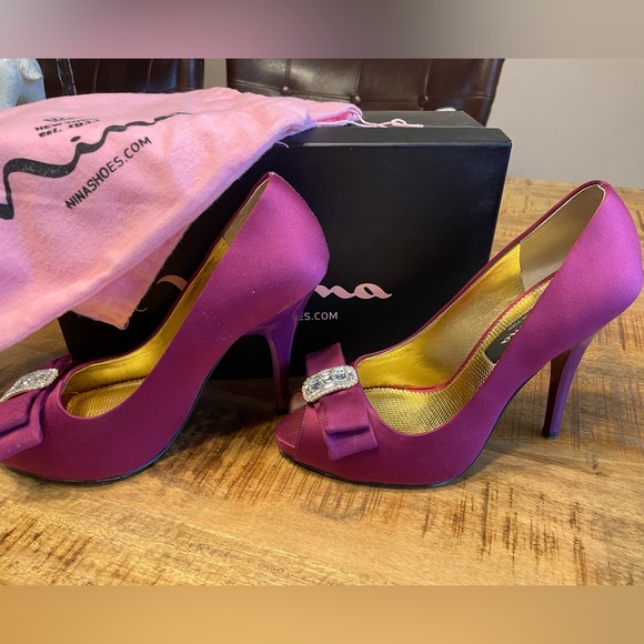 Gorgeous Nina open toe pumps - Picture 4 of 10